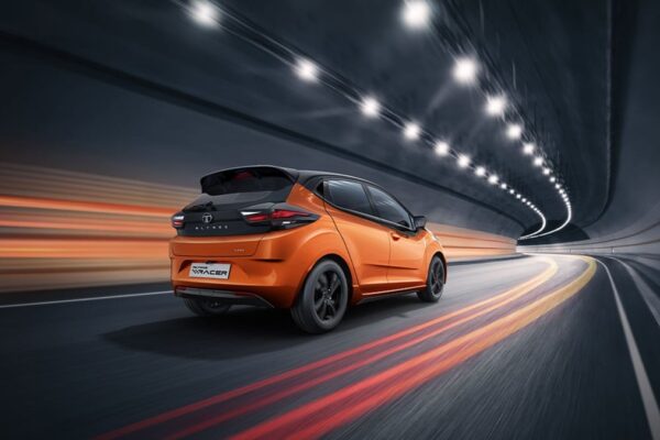 Tata Altroz Racer Price Rs 949000 Launched with 6 Airbags Turbo Petrol Engine