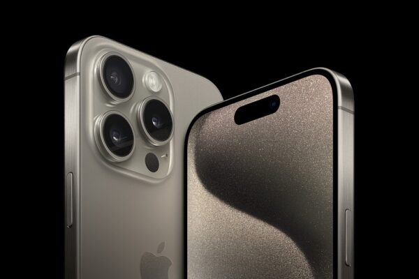 Apple iPhone 15 Pro Discount Rs 30400 Vijay Sales Bank Exchange Offer All Details
