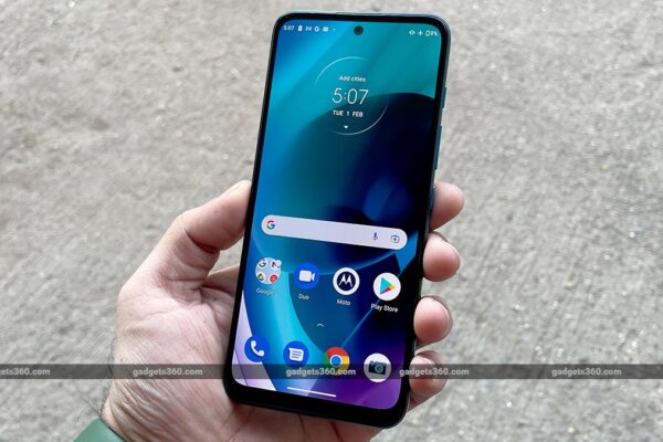 Moto G71 5G Review: The perfect Android all-rounder in a budget!