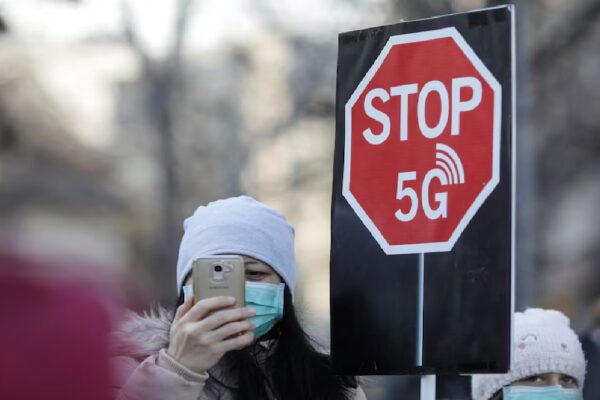 can smartphones cause brain cancer WHO new study reveals truth