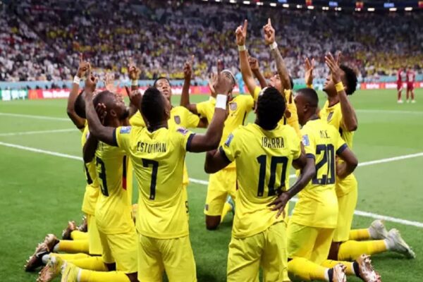 Users had to pay heavy price to watch FIFA World Cup 2022 for free, Jio Cinema was heavily criticized on Twitter.