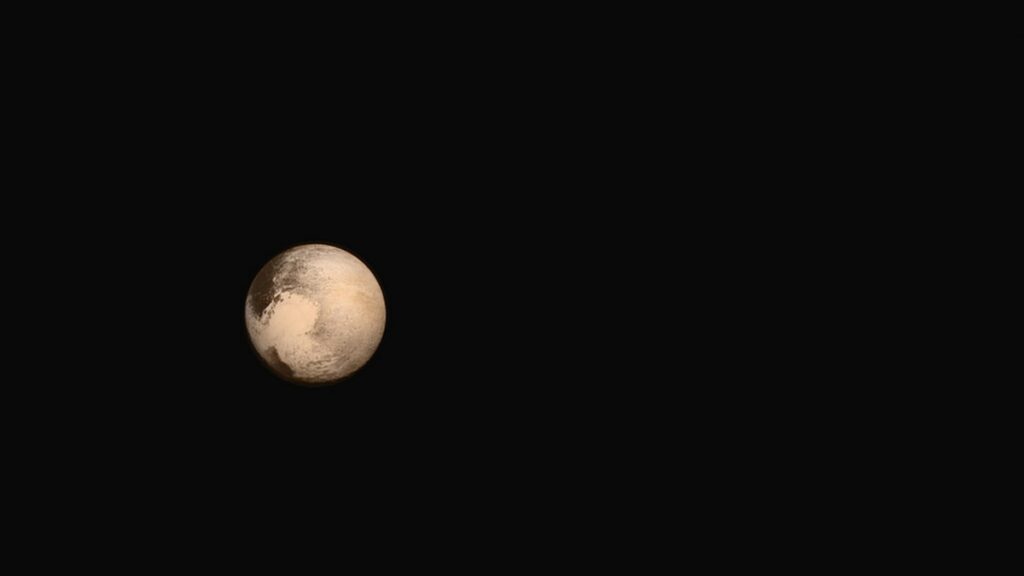 New Horizons Spacecraft Captures ‘Heart Shaped’ Glacier On Pluto NASA Shared Photo of 9th Planet Watch