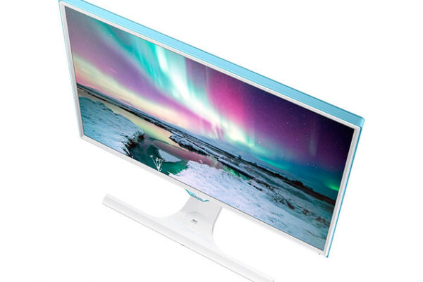 This Samsung monitor will charge your phone without wires