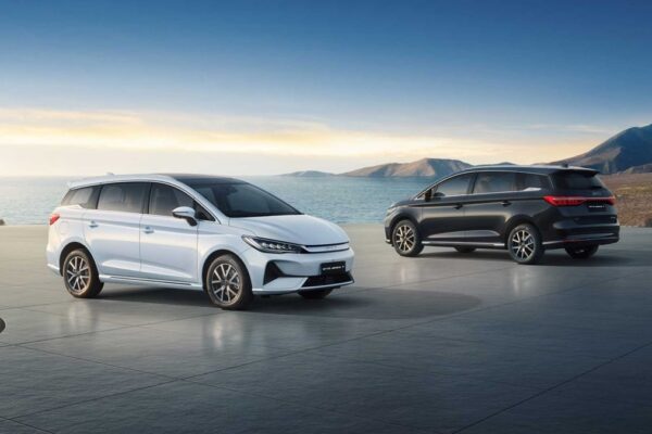 Indians are preferring hybrid vehicles over EV, petrol cars at number-1