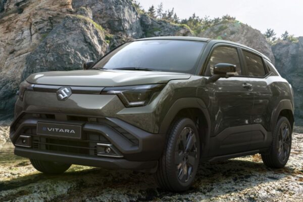 Suzuki e Vitara Electric Car Range 500 Km Unveiled India Launch on 2024 4WD Option Specifications Featrues Details