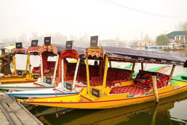 Uber Started Shikara rides Booking Service in Dal Lake Kashmir how to book ride